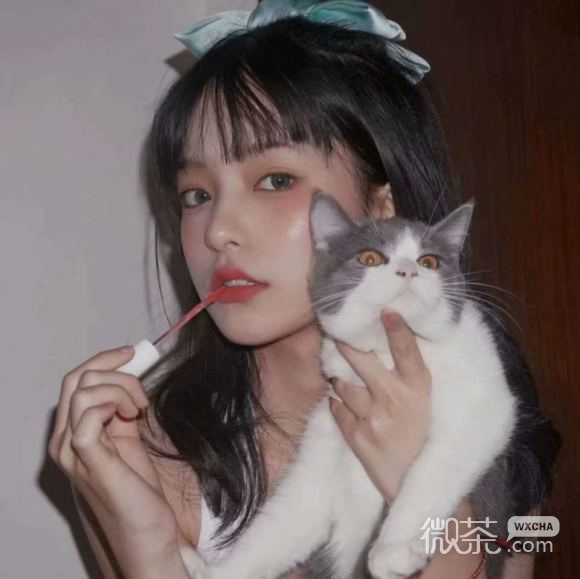 微信甜甜的时尚女生头像