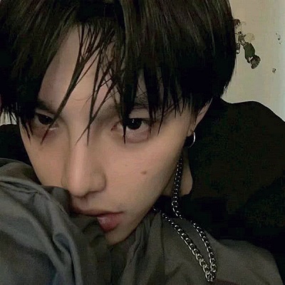超酷超阳光的可爱男生微信头像