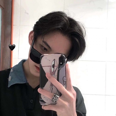 霸气的手机控男生微信头像