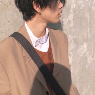 霸气十足的帅气男生头像