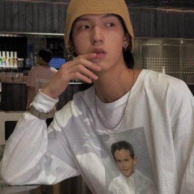 霸气十足的帅气男生头像