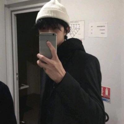 霸气的手机控男生微信头像