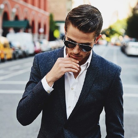 欧美范穿西装的气质男人微信头像