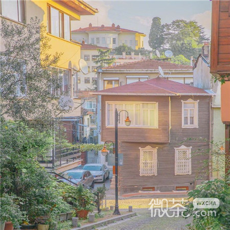 十一旅游糖果色的城市唯美个性微信朋友圈配图