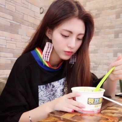 可爱青春超酷的女生微信头像