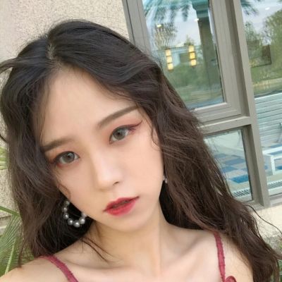 可爱青春超酷的女生微信头像