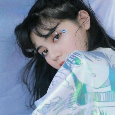 可爱青春超酷的女生微信头像