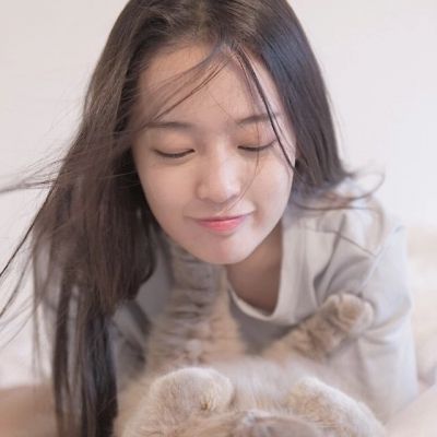 温柔青春好看的女生微信头像