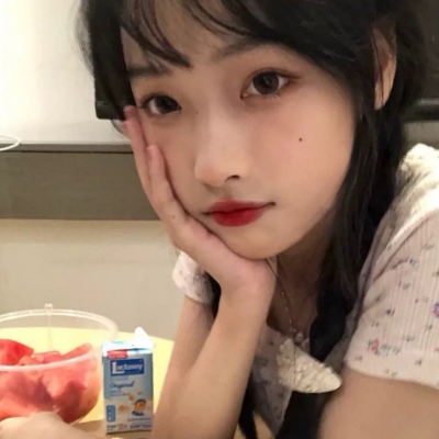 很可爱的美女女生微信头像