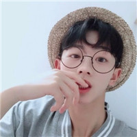 干净帅气男生微信头像