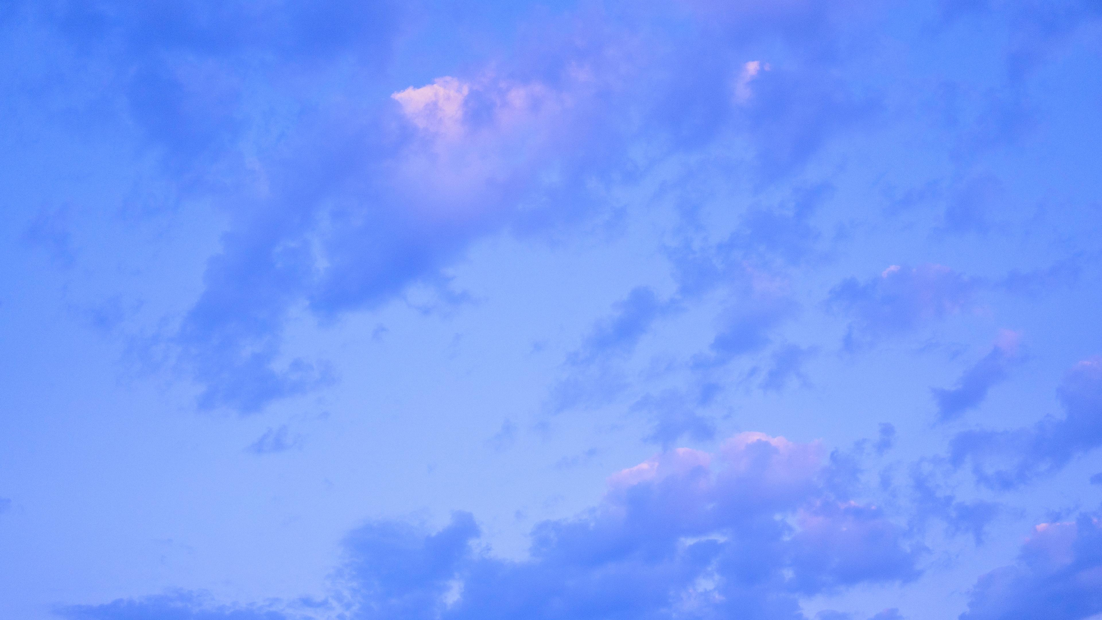 美轮美奂天空浪漫仙气唯美微信朋友圈背景图