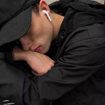 气质潮流帅气的男生微信头像