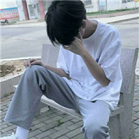 简单干净男生微信头像