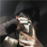 酷风格的帅气男生微信头像