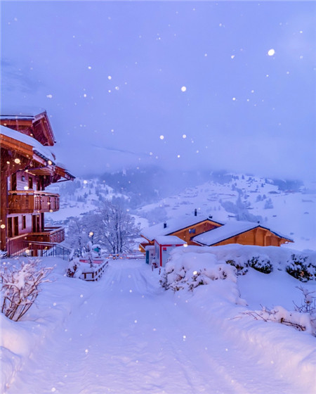 唯美意境大雪纷飞微信聊天背景图