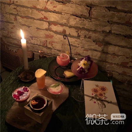 最新网易云伤感微信背景图