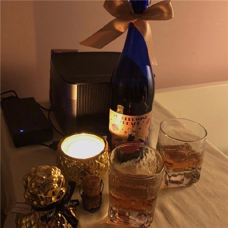 最新网易云伤感微信背景图