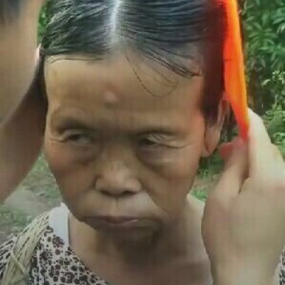 史上最搞笑最皮的情侣微信头像