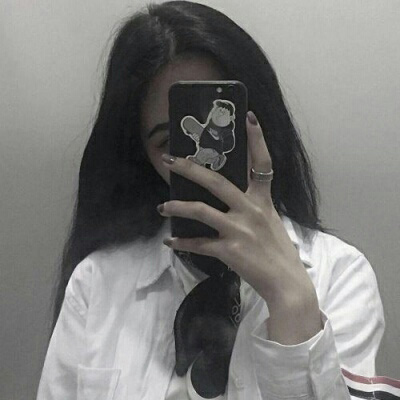 黑白抑郁忧伤女生微信头像