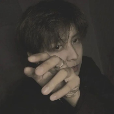 让人看到就很难过崩溃伤感微信头像