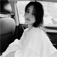 伤感黑白忧伤的女生微信头像