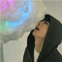 时尚个性好看的男生微信头像
