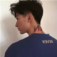 时尚个性好看的男生微信头像