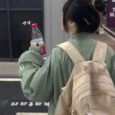 不露脸小清新可爱女生微信头像