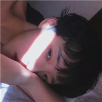 小清新帅气简单的男生微信头像