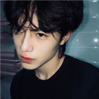 小清新帅气简单的男生微信头像