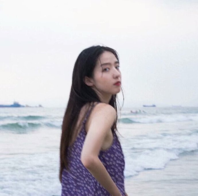 清新唯美复古的女生微信头像