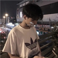 酷帅风高冷简单的男生微信头像