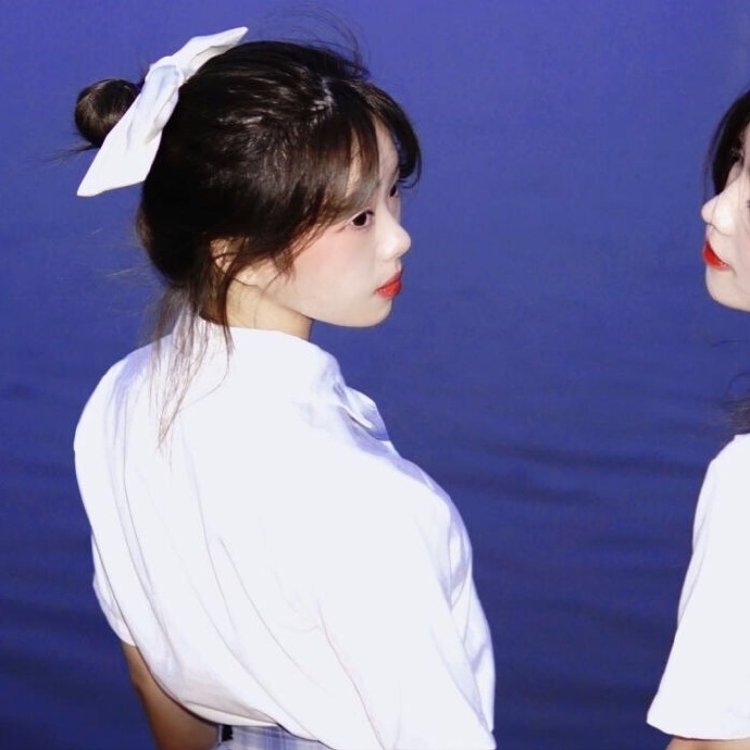 闺蜜可爱青春的微信头像