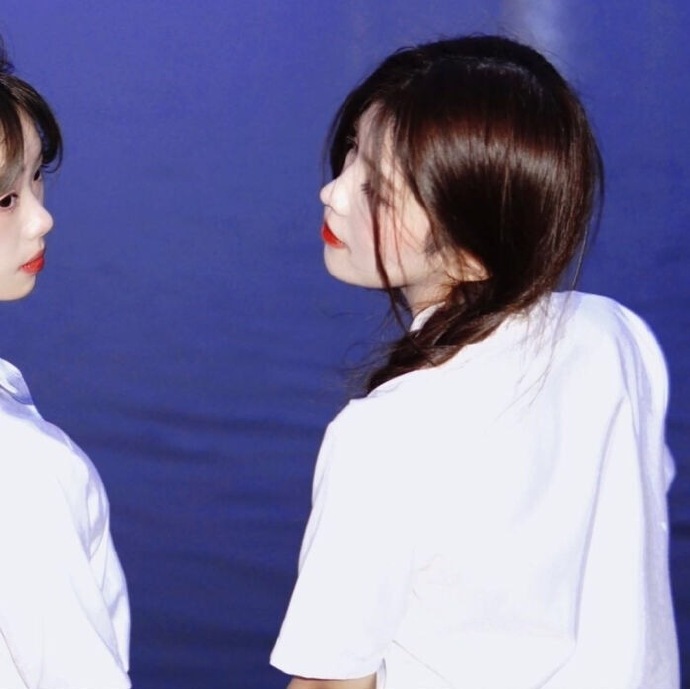 闺蜜可爱青春的微信头像