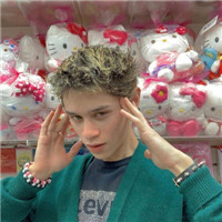 超帅个性欧美男生微信头像