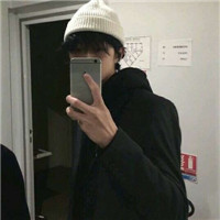 最新时尚男生微信头像