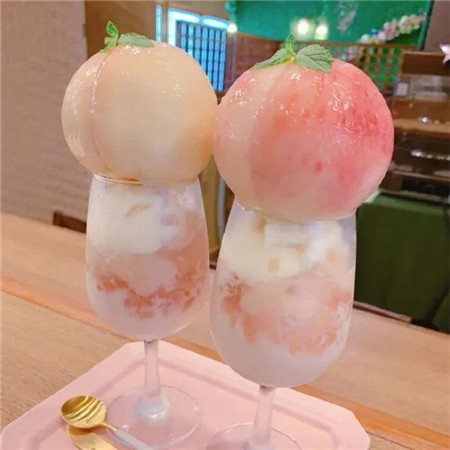 瞬间爱上的高级感浪漫微信背景图