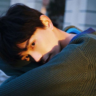 网红气质高冷帅气男生微信头像