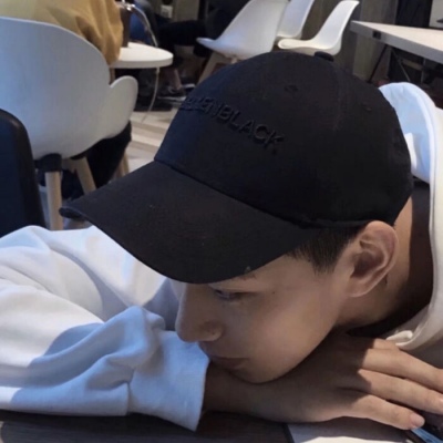 网红气质高冷帅气男生微信头像