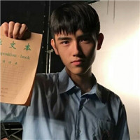 简单帅气迷人男生微信头像