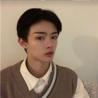 简单帅气迷人男生微信头像