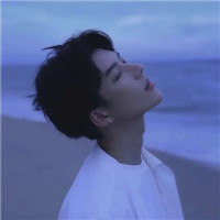 干净帅气神秘男生微信头像