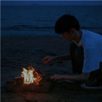 干净帅气神秘男生微信头像