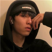 优质简单帅气男生微信头像