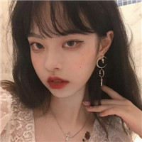 抖音网红超酷女生微信头像