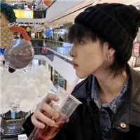 冷酷个性帅气男生微信头像