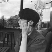 黑白个性伤感男生微信头像