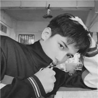 黑白个性伤感男生微信头像