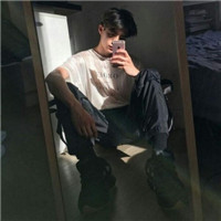 超帅气魅力网红男生个性微信头像