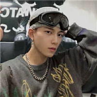 热门个性高冷超酷男生微信头像